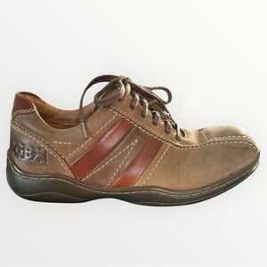 GBX Raider Men’s Brown Leather Lace Up Striped Shoes
Bicycle Toe Oxford Size 9